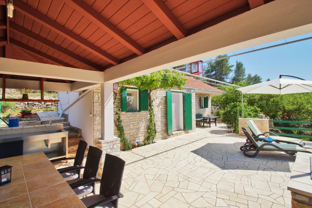 Holiday Home Liberan Vela Luka Eksteriør bilde